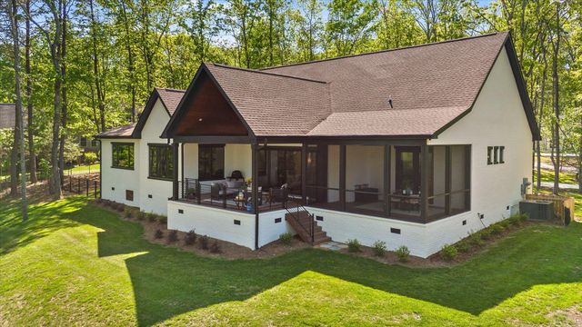 221 Lookout Crest Lane, Lookout Mountain, GA 30750