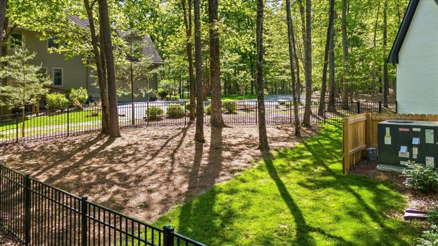 221 Lookout Crest Lane, Lookout Mountain, GA 30750