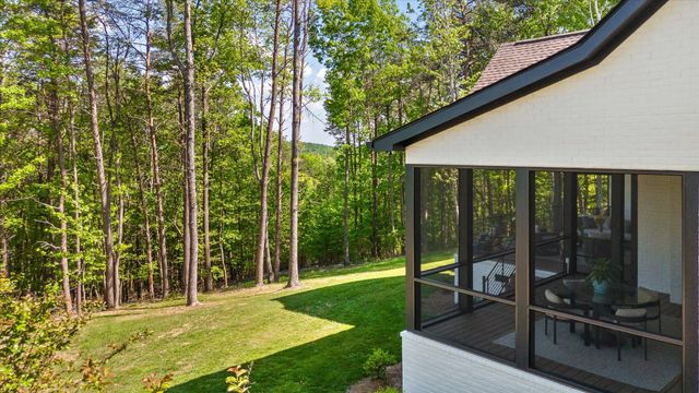 221 Lookout Crest Lane, Lookout Mountain, GA 30750