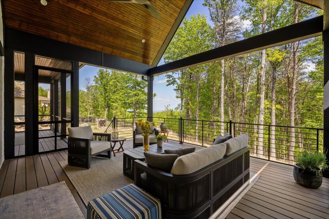 221 Lookout Crest Lane, Lookout Mountain, GA 30750