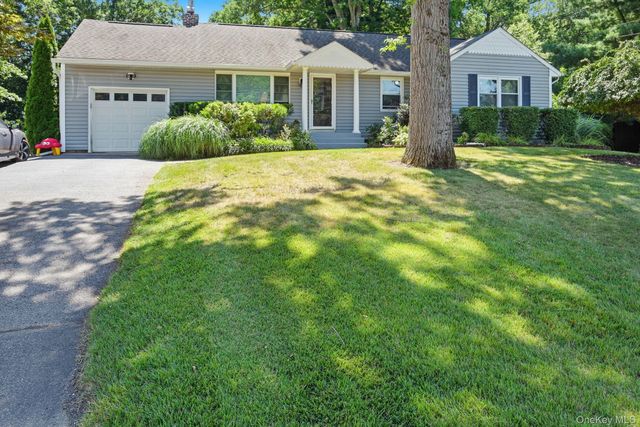 22 Wasson Drive, Poughkeepsie, NY 12603
