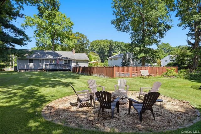 22 Wasson Drive, Poughkeepsie, NY 12603