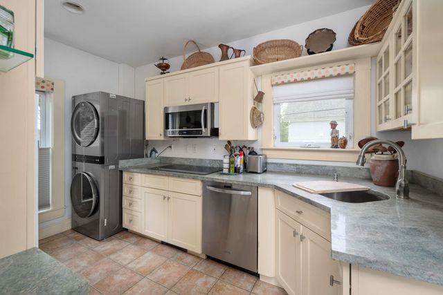 116 Whipple Road, Kittery, ME 03904