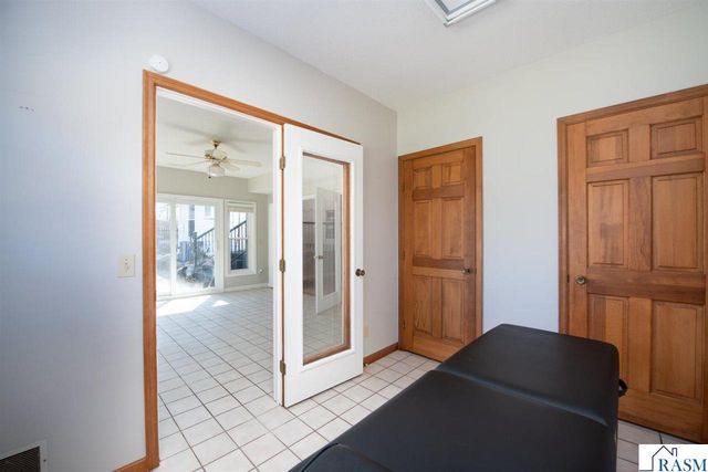 1037 Oak Terrace Drive, North Mankato, MN 56003