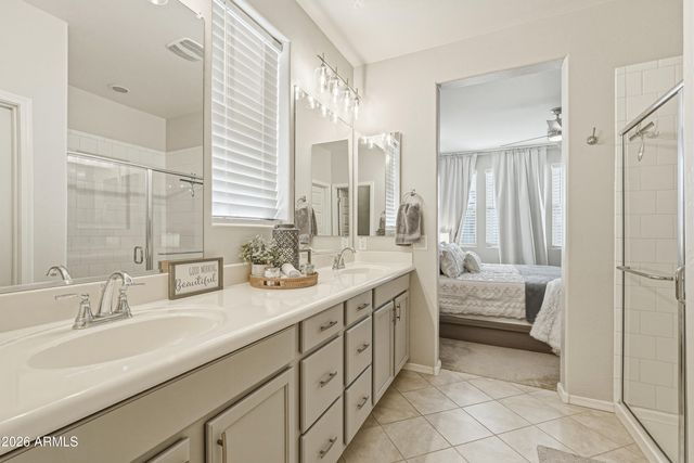 1677 E BRIDGEPORT Parkway, Gilbert, AZ 85295