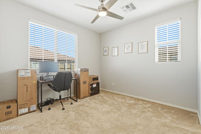 1677 E BRIDGEPORT Parkway, Gilbert, AZ 85295