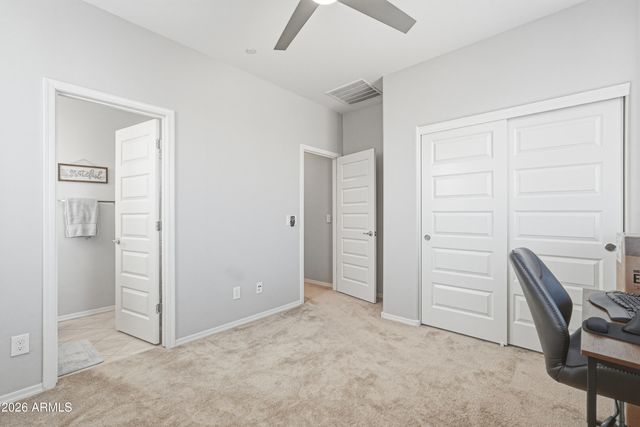 1677 E BRIDGEPORT Parkway, Gilbert, AZ 85295