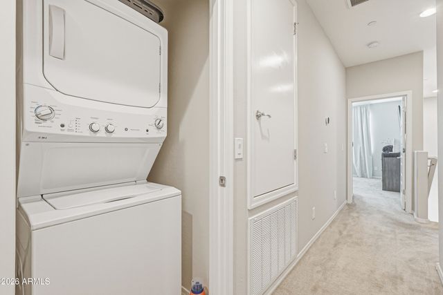 1677 E BRIDGEPORT Parkway, Gilbert, AZ 85295