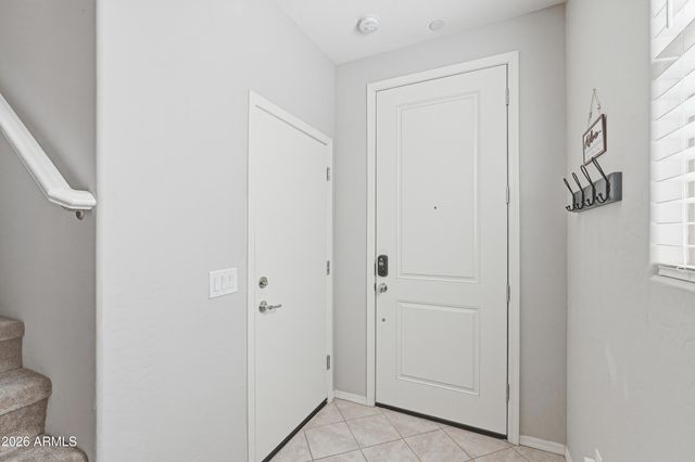 1677 E BRIDGEPORT Parkway, Gilbert, AZ 85295