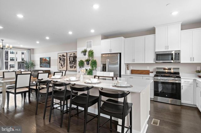 125 LOIS SERUBY, Titusville, NJ 08560