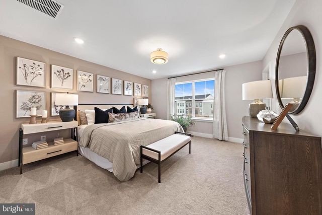 125 LOIS SERUBY, Titusville, NJ 08560