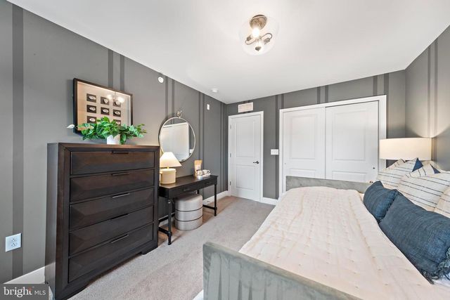 125 LOIS SERUBY, Titusville, NJ 08560