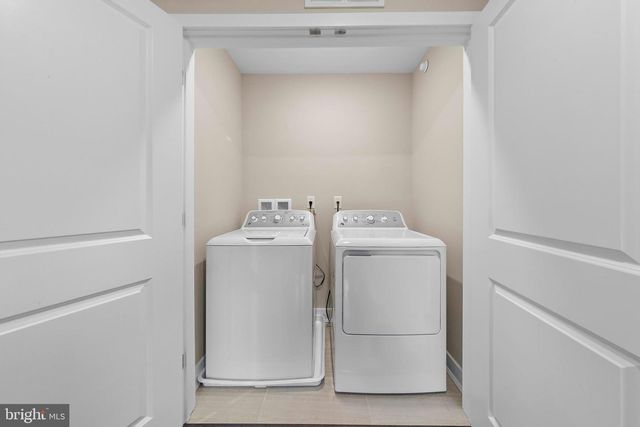 125 LOIS SERUBY, Titusville, NJ 08560