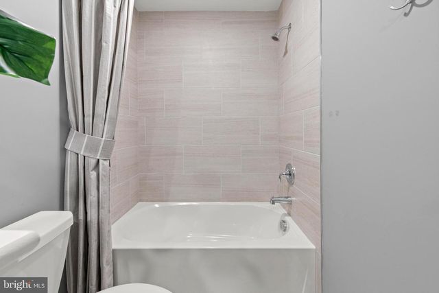 125 LOIS SERUBY, Titusville, NJ 08560