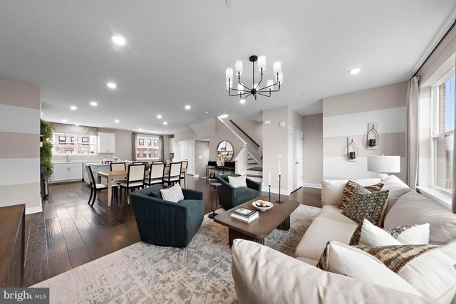 125 LOIS SERUBY, Titusville, NJ 08560