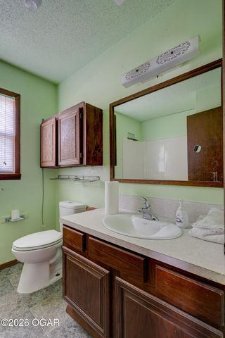 106 Greenfield Circle, Seneca, MO 64865