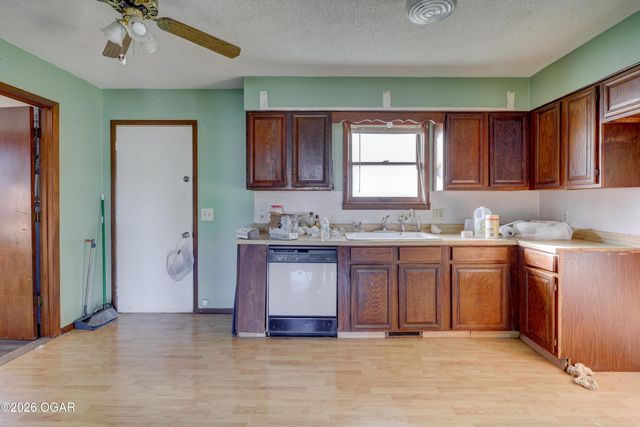 106 Greenfield Circle, Seneca, MO 64865