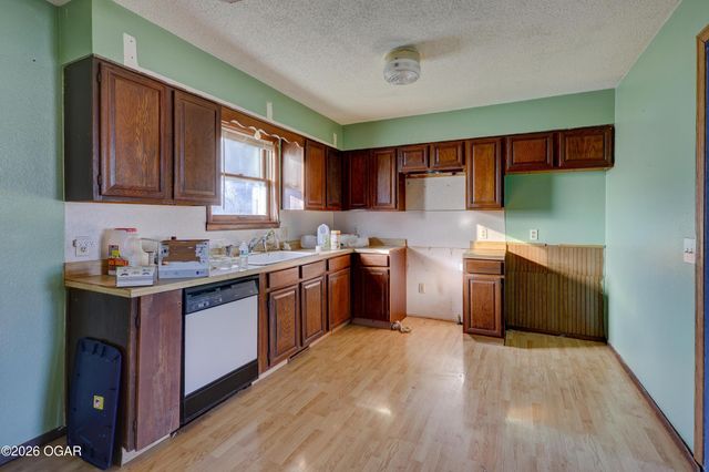 106 Greenfield Circle, Seneca, MO 64865