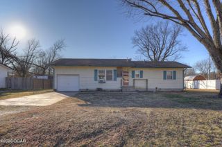 106 Greenfield Circle, Seneca, MO 64865