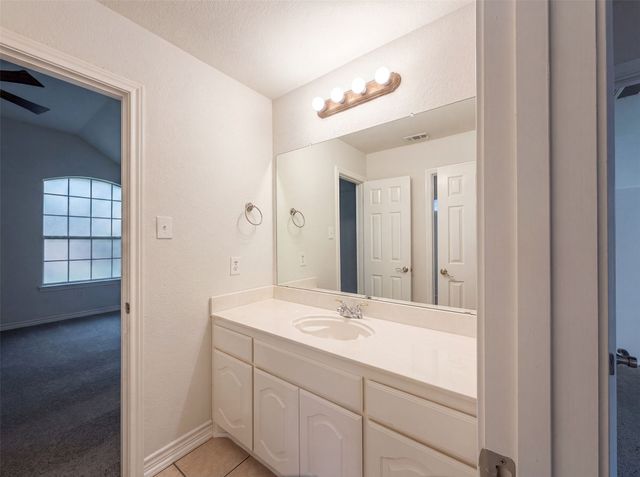 3014 Saint Amanda Drive, Mansfield, TX 76063
