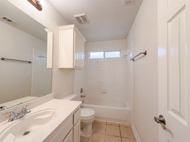 3014 Saint Amanda Drive, Mansfield, TX 76063