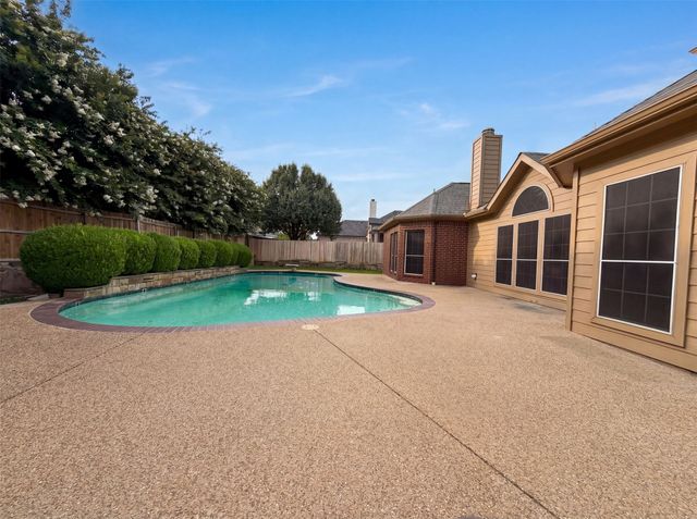 3014 Saint Amanda Drive, Mansfield, TX 76063