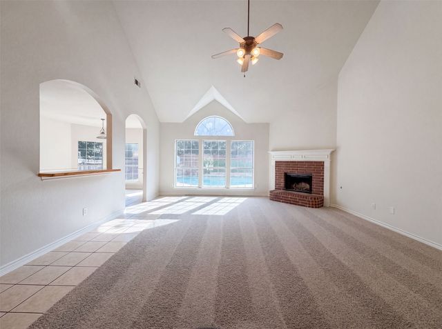 3014 Saint Amanda Drive, Mansfield, TX 76063