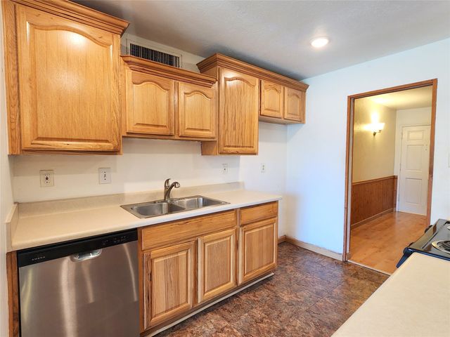 5400 Ragan Drive, The Colony, TX 75056