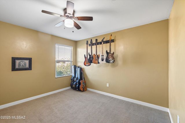 11162 S Golden Aspen Drive, Vail, AZ 85641