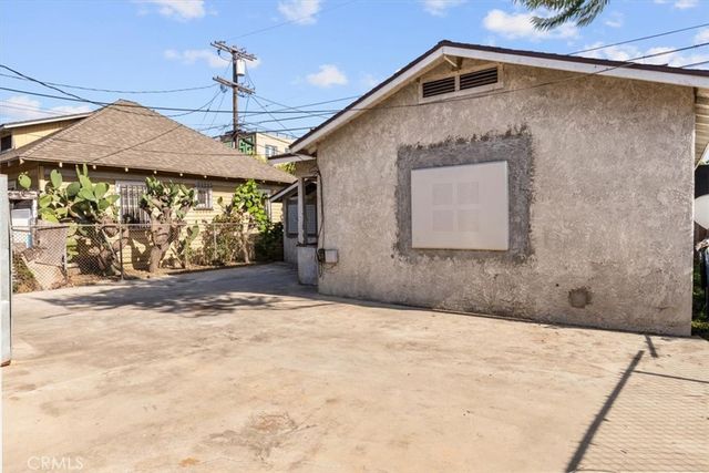 324 W 47th Place, Los Angeles, CA 90037