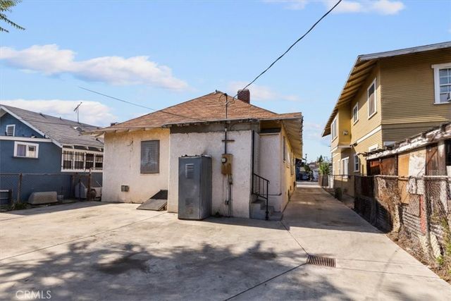 324 W 47th Place, Los Angeles, CA 90037