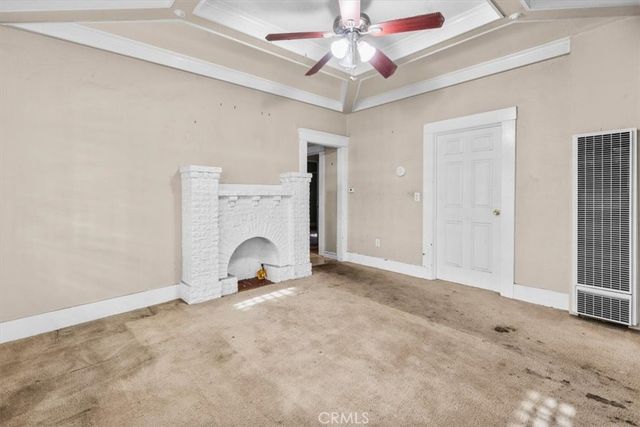 324 W 47th Place, Los Angeles, CA 90037