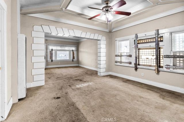 324 W 47th Place, Los Angeles, CA 90037