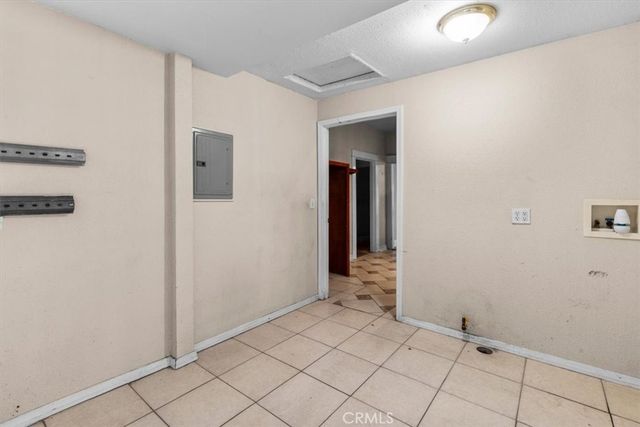 324 W 47th Place, Los Angeles, CA 90037