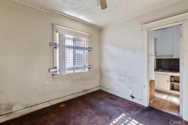324 W 47th Place, Los Angeles, CA 90037