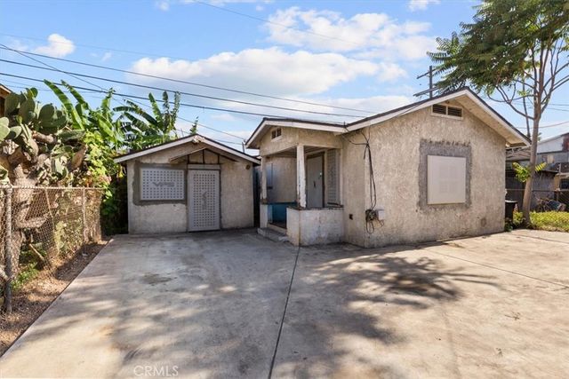324 W 47th Place, Los Angeles, CA 90037