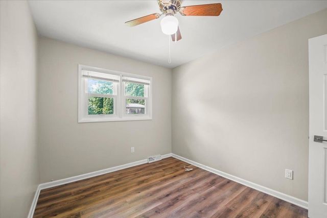 2708 Fairlane Avenue, Waterloo, IA 50702