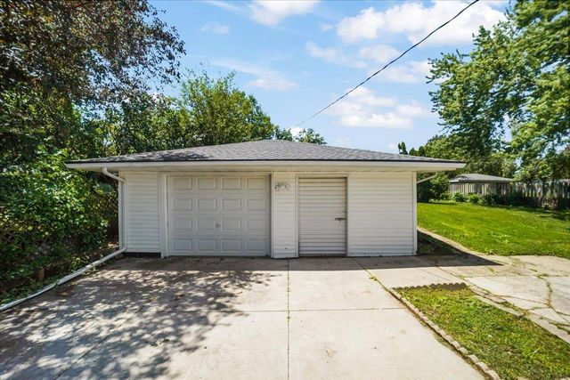 2708 Fairlane Avenue, Waterloo, IA 50702