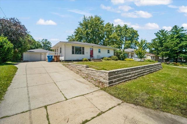 2708 Fairlane Avenue, Waterloo, IA 50702