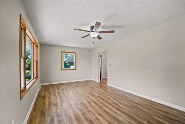 2708 Fairlane Avenue, Waterloo, IA 50702