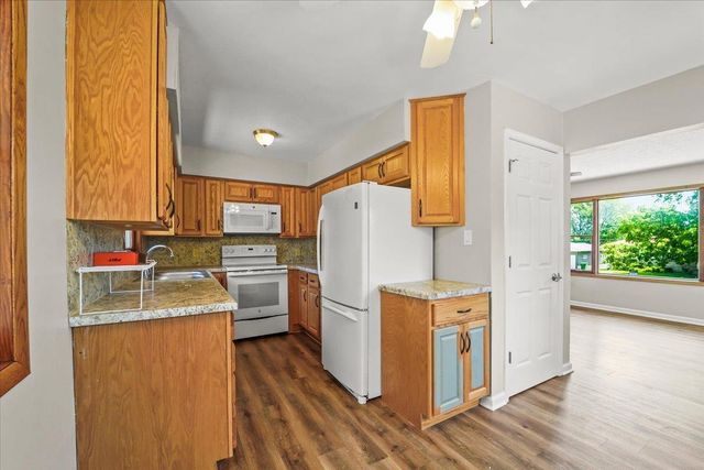 2708 Fairlane Avenue, Waterloo, IA 50702