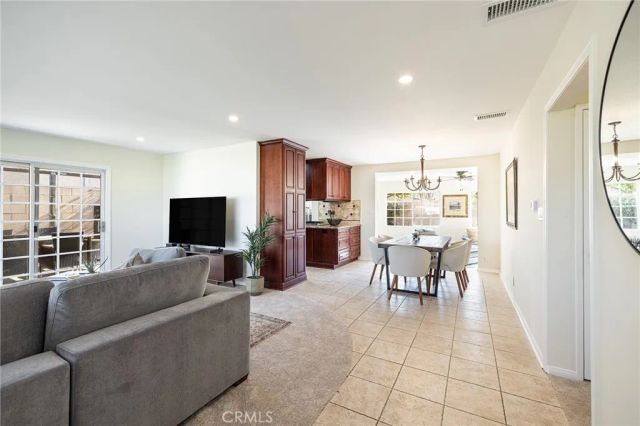 2206 Stinson Street, Simi Valley, CA 93065