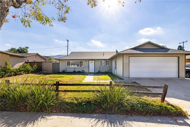 2206 Stinson Street, Simi Valley, CA 93065