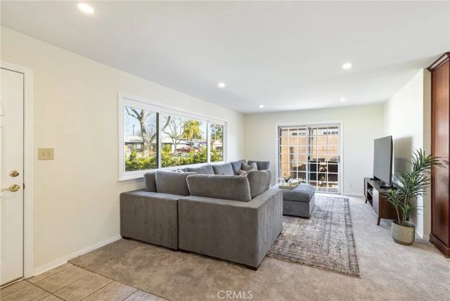 2206 Stinson Street, Simi Valley, CA 93065