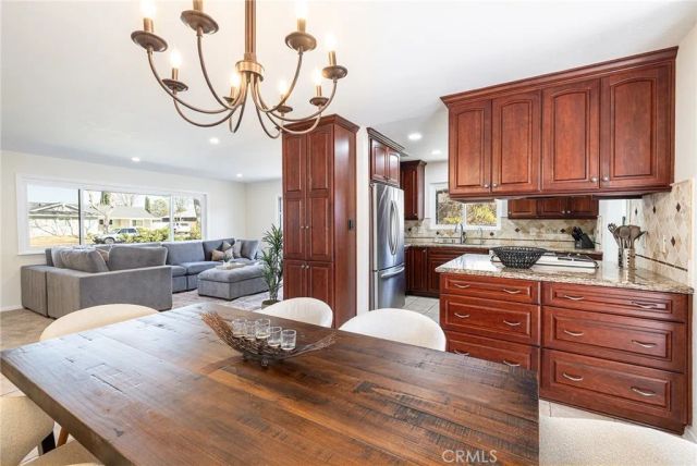 2206 Stinson Street, Simi Valley, CA 93065