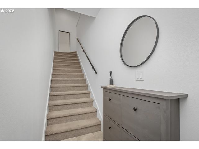 3565 SUMMERLINN Dr, West Linn, OR 97068