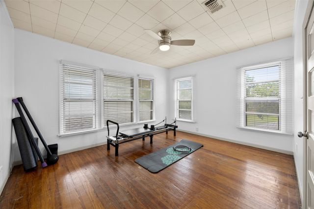 401 N Dallas Street, Ennis, TX 75119