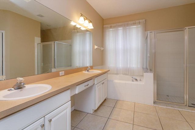 5537 BURLWOOD DRIVE, Orlando, FL 32810