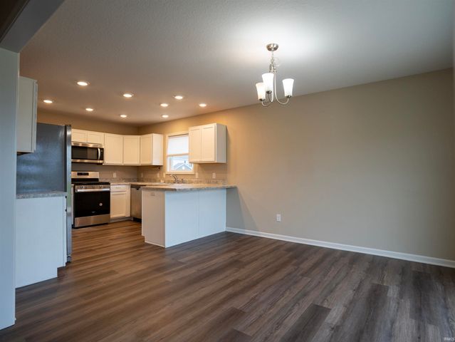 4922 Hammock Drive, Fort Wayne, IN 46818