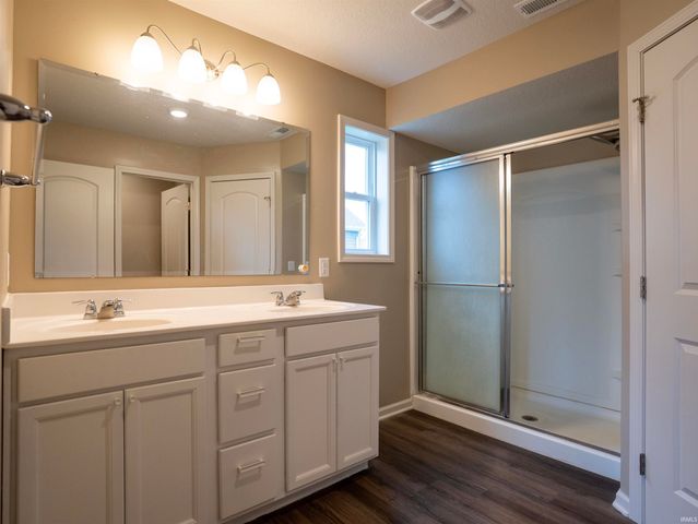 4922 Hammock Drive, Fort Wayne, IN 46818